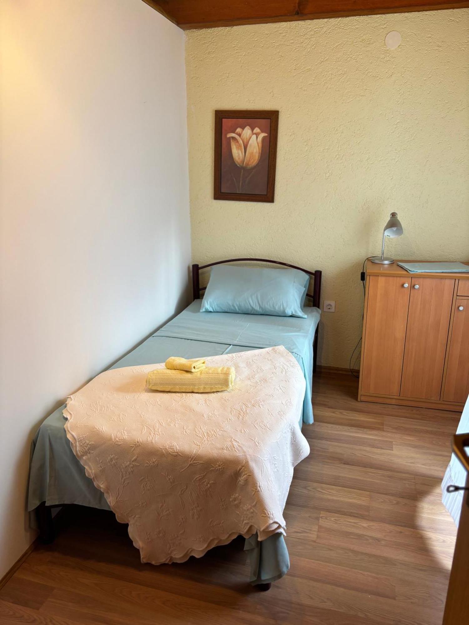App Ines Apartment Mali Losinj Exterior photo