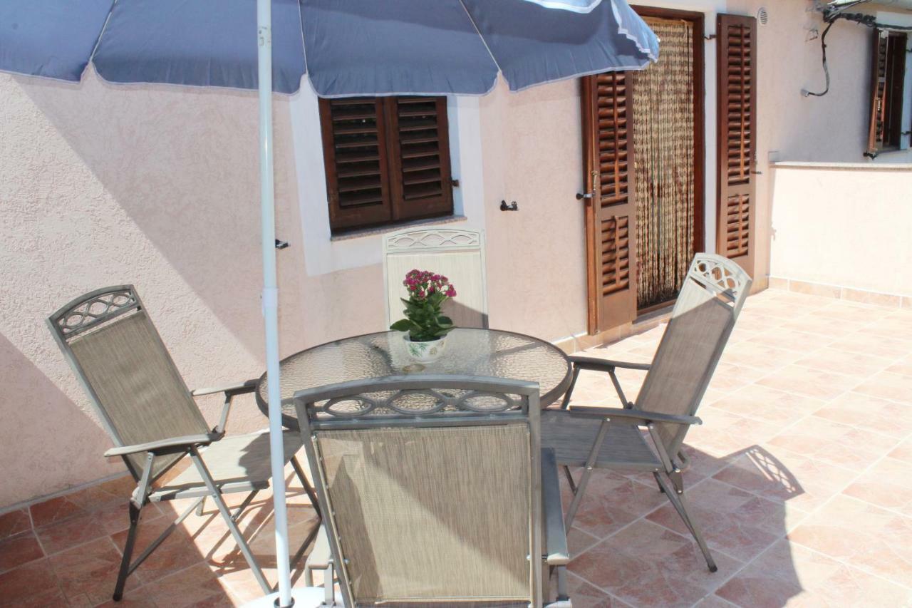 App Ines Apartment Mali Losinj Exterior photo