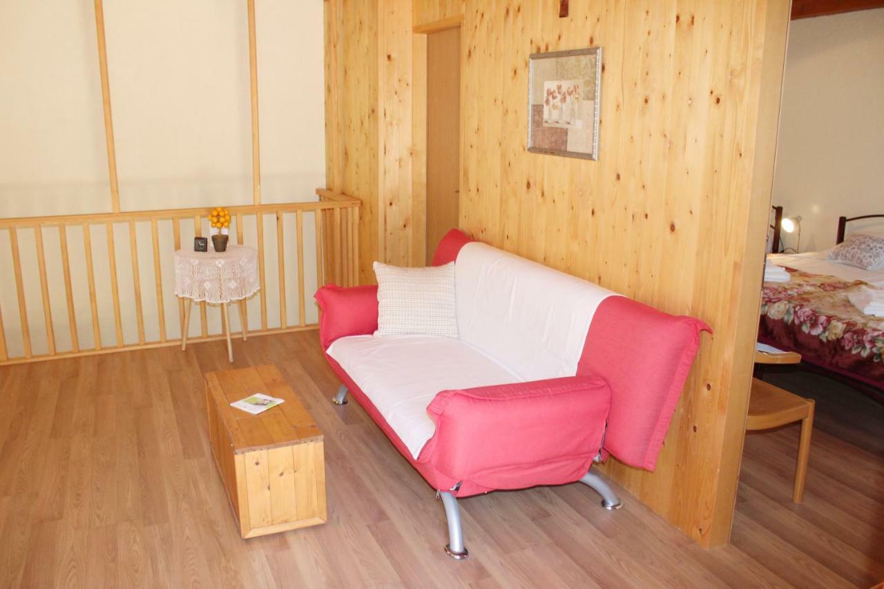 App Ines Apartment Mali Losinj Exterior photo