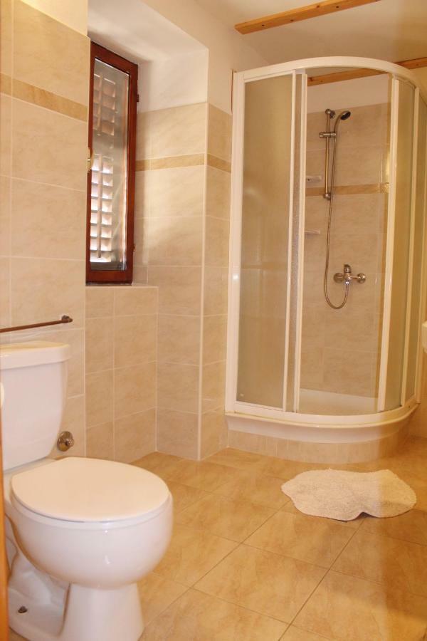 App Ines Apartment Mali Losinj Exterior photo